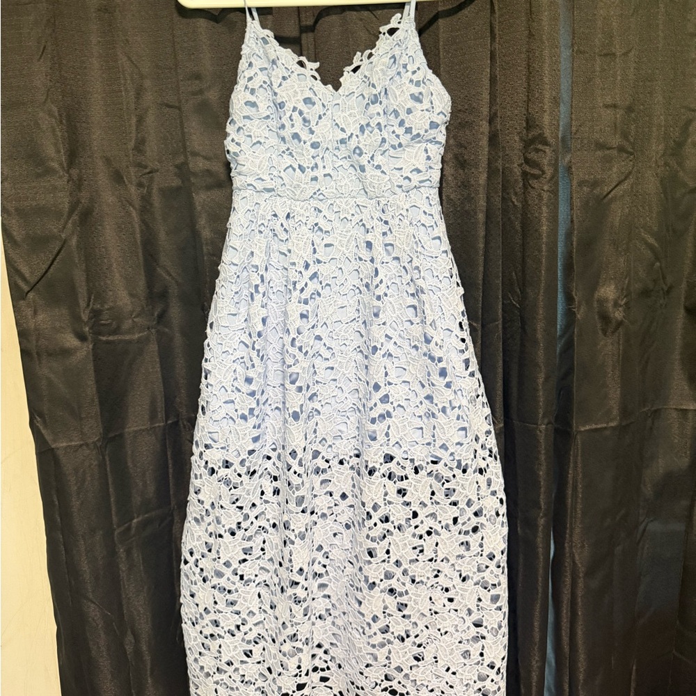 Astr Lace Midi Dress - Light Blue